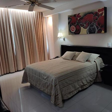 Hotel Mary Celaya Celaya  Esterno foto