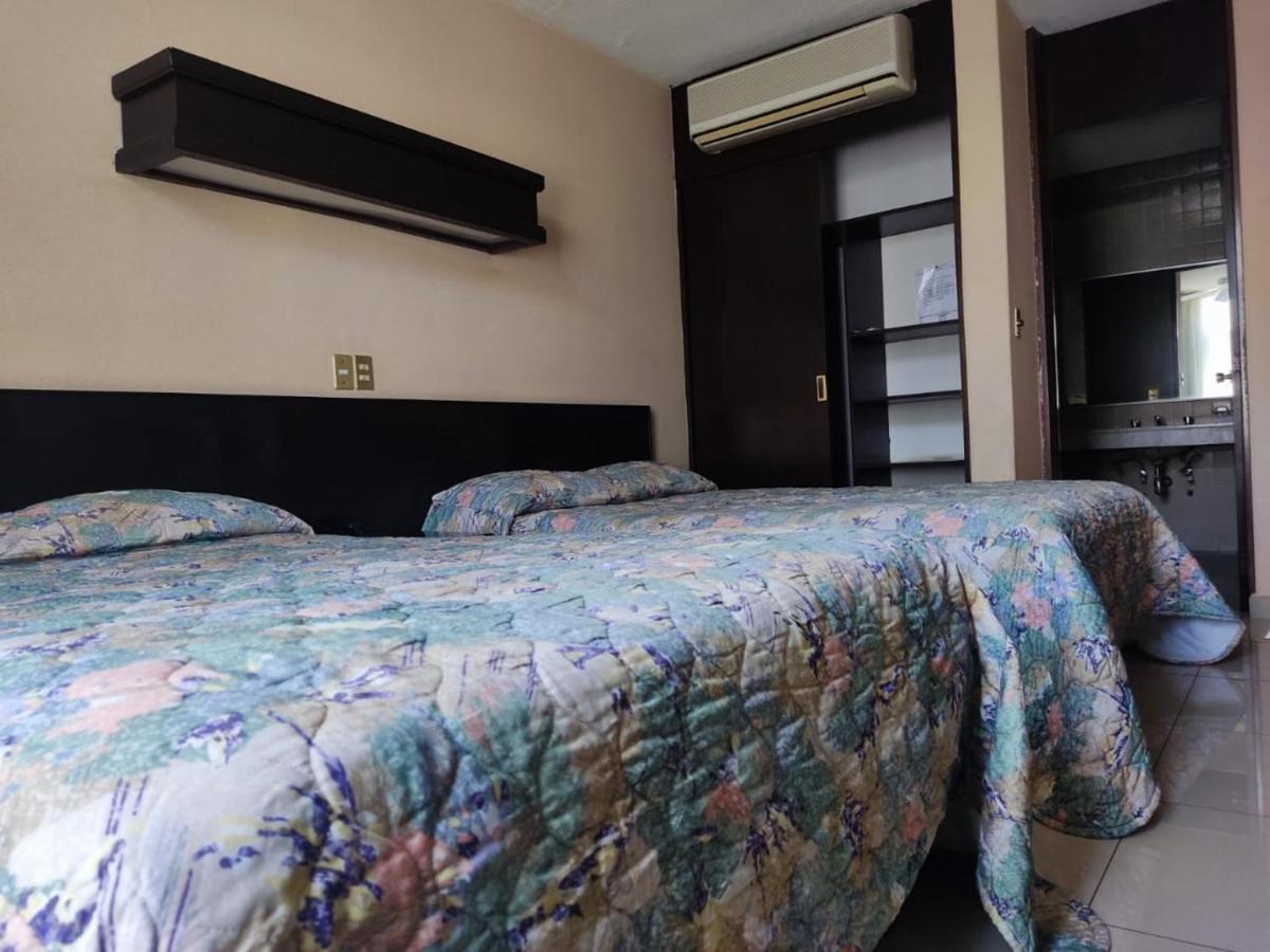 Hotel Mary Celaya Celaya  Esterno foto