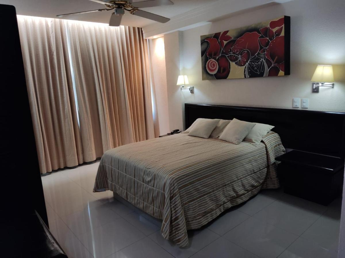 Hotel Mary Celaya Celaya  Esterno foto